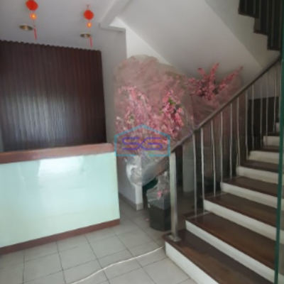 Dijual Ruko Luas Tanah  300 m² Lokasi di Pluit Jakarta Utara