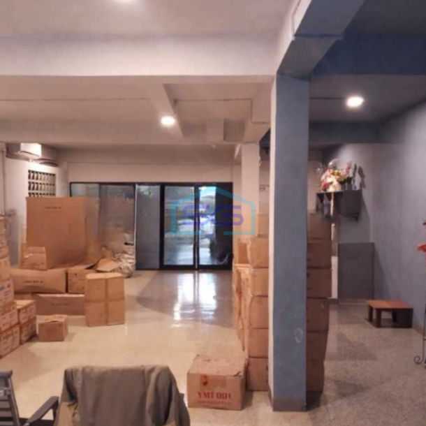 Dijual Ruko Luas Tanah  216 m² Lokasi di Tambora Jakarta Barat-2