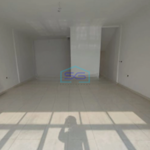 Dijual Ruko 3 Lantai Luas Bangunan 360 m² di Muara Karang Jakarta Utara-2