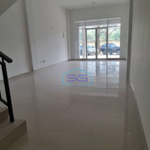 Dijual Ruko Luas Bangunan  220 m² Lokasi di Jakarta Utara-1