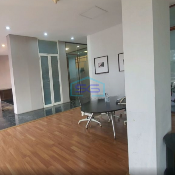 Dijual Ruko Luas Tanah 300 m² Lokasi di Pantai Indah Kapuk Jakarta Utara-2