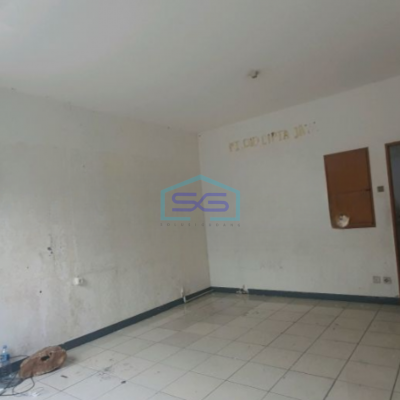 Dijual Ruko Luas Bangunan   200 m² Lokasi di Jembatan Tiga Jakarta Utara