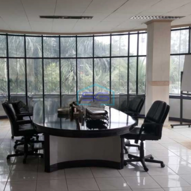 Dijual Kantor Luas Tanah 660 m² Lokasi di Jakarta Barat-3
