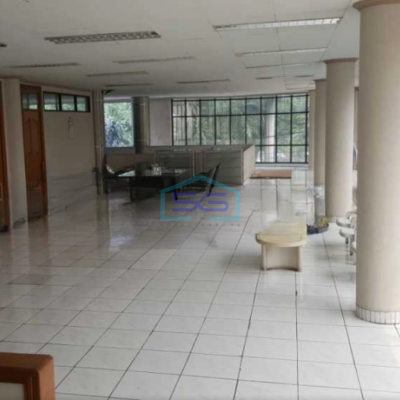 Dijual Kantor Luas Tanah 660 m² Lokasi di Jakarta Barat
