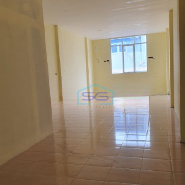 Dijual Ruko Luas Tanah 240 m² Lokasi di Pluit Jakarta Utara-1