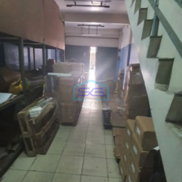 Dijual Ruko Luas Bangunan  240 m² Lokasi di Jakarta Utara-1