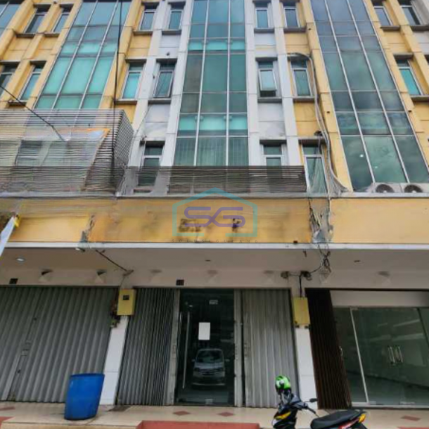 Dijual Ruko Luas Bangunan 290 m² Lokasi di Bandengan Jakarta Utara-1