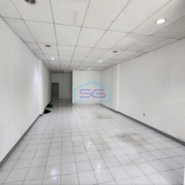 Dijual Ruko Luas Bangunan 290 m² Lokasi di Bandengan Jakarta Utara-3