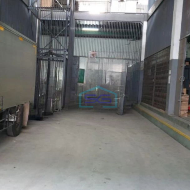 Dijual Gudang Luas Tanah  1200 m² Lokasi di Dadap Tangerang-2