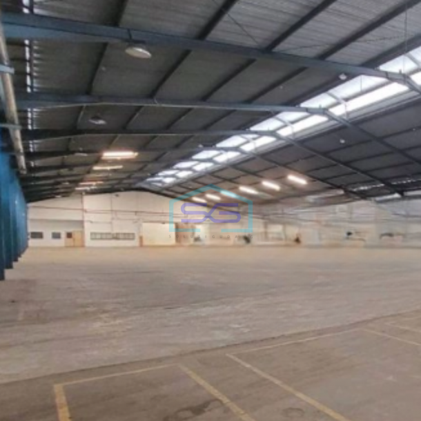Disewakan Gudang Ada Loading Dock Luas Bangunan 8856 m² di Sidoarjo-1