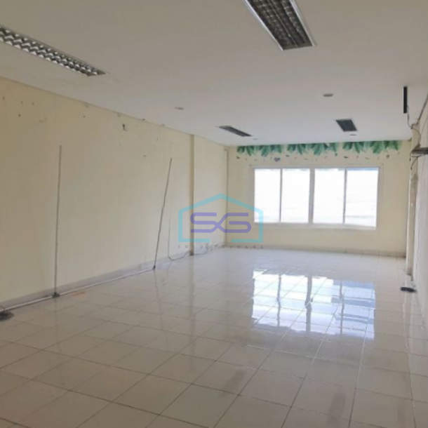 Disewakan Ruko Luas Tanah  165 m² Lokasi di Pluit Jakarta Utara-3