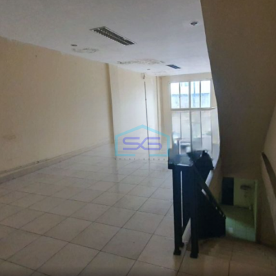 Disewakan Ruko Luas Tanah  165 m² Lokasi di Pluit Jakarta Utara