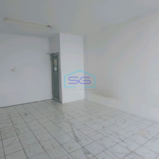 Disewakan Ruko Luas Tanah  111 m² Lokasi di Grogol Jakarta Barat-2