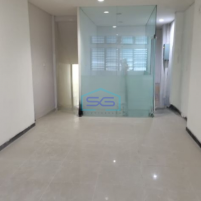 Disewakan Ruko Luas Bangunan 180 m² Lokasi di Jakarta Barat
