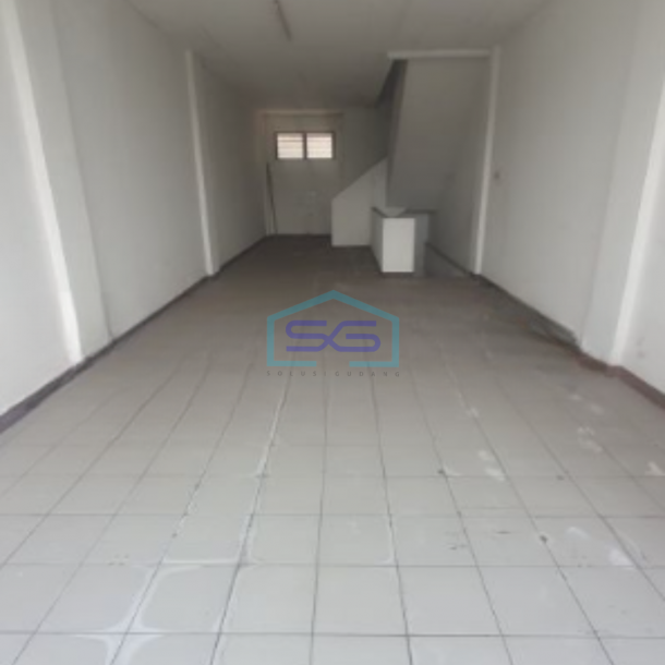 Disewakan Ruko Luas Bangunan  300 m² Lokasi di Pluit Jakarta Utara-3