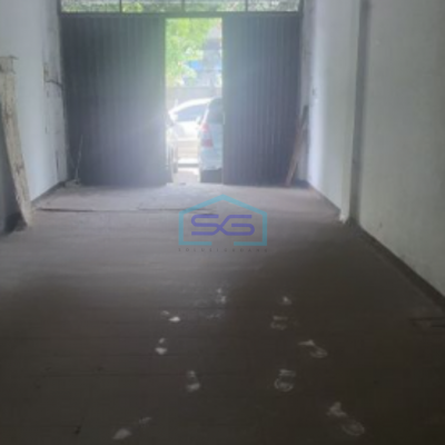 Disewakan Ruko Luas Bangunan  300 m² Lokasi di Pluit Jakarta Utara
