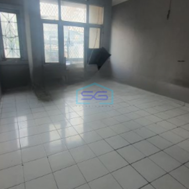 Disewakan Ruko 2 Lantai Luas Bangunan  150 m² di Penjaringan Jakarta Utara-1