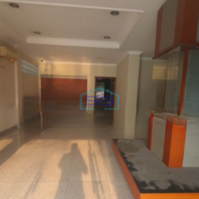 Disewakan Ruko Ada Lift Luas Bangunan  600 m² Lokasi di Mangga Dua Jakarta Barat