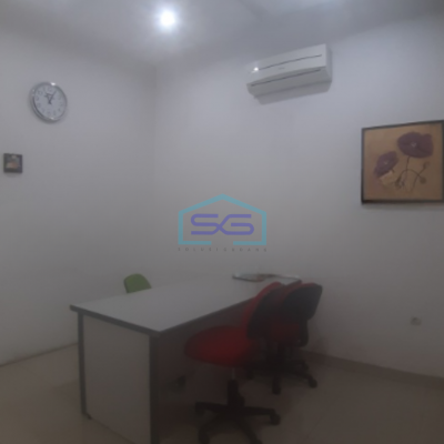 Disewakan Ruko Luas Bangunan  360 m² Lokasi di Pluit Jakarta Utara