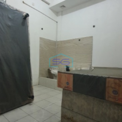 Disewakan Ruko Luas Bangunan  180 m² Lokasi di Tambora Jakarta Barat