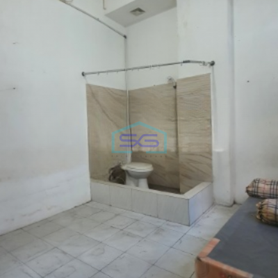 Disewakan Ruko Luas Bangunan  180 m² Lokasi di Tambora Jakarta Barat