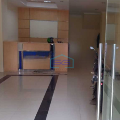 Disewakan Ruko Siap Pakai Luas Bangunan  300 m² Lokasi di Cideng Jakarta Pusat