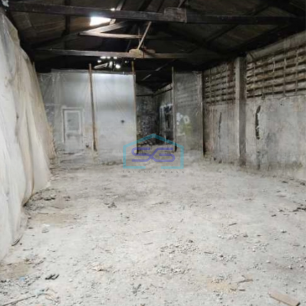 Disewakan Gudang Luas Tanah 560 m² Lokasi di Kapuk Kamal Jakarta Barat-2