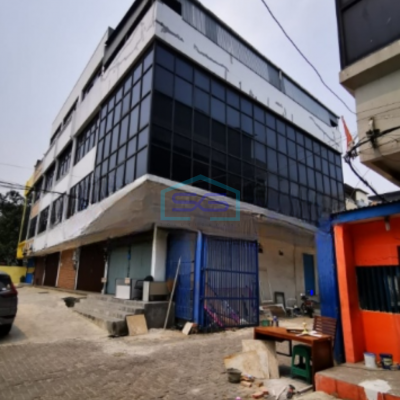Disewakan Ruko Luas Bangunan   300 m² Lokasi di Pluit Jakarta Utara