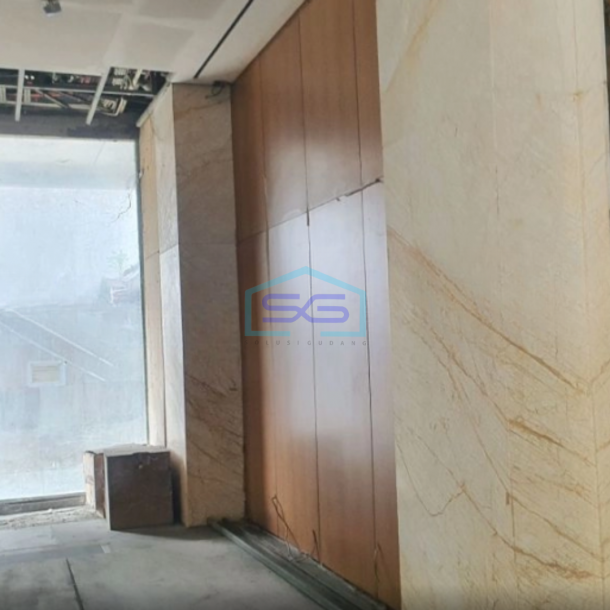 Disewakan Kantor Luas Tanah  1100 m² Lokasi di Grogol Jakarta Barat-2