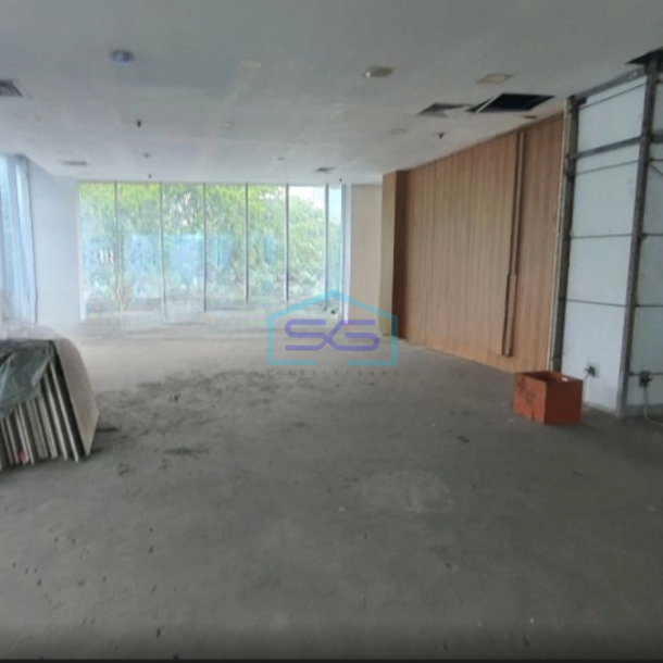 Disewakan Kantor Luas Tanah Bangunan 5500 m² Lokasi di Grogol Jakarta Barat-2