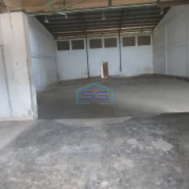 Disewakan Gudang Ada Loading Dock Luas Tanah  600 m² Lokasi di Jakarta Utara-1