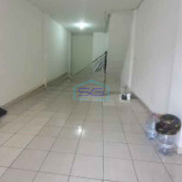 Disewakan Ruko Luas Bangunan  180 m² Lokasi di Jakarta Barat-2