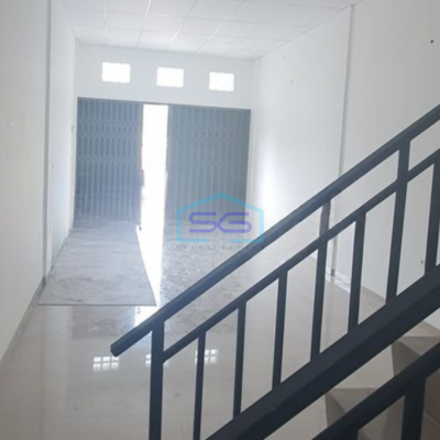 Disewakan Ruko 3 Lantai Lokasi di Cengkareng Jakarta Barat