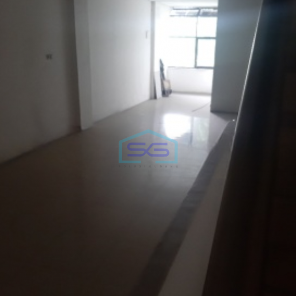 Dijual Ruko Komersil Siap Pakai Luas Bangunan  250 m² di Jembatan Tiga Jakarta Utara-1