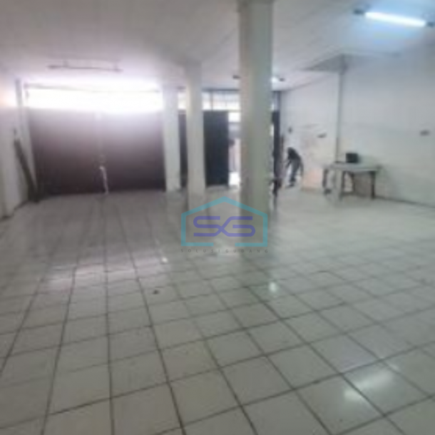 Disewakan Ruko Luas Bangunan  600 m² Lokasi di Jakarta Utara-1