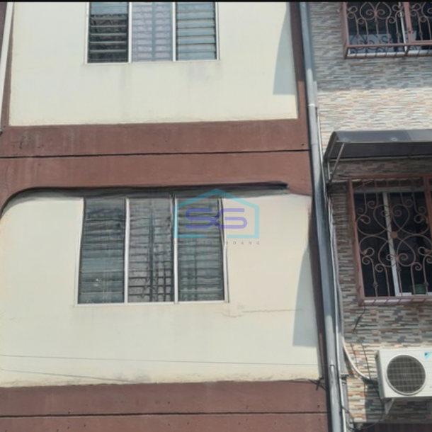 Disewakan Ruko Luas Bangunan  320 m² Lokasi di Tambora Jakarta Barat-1