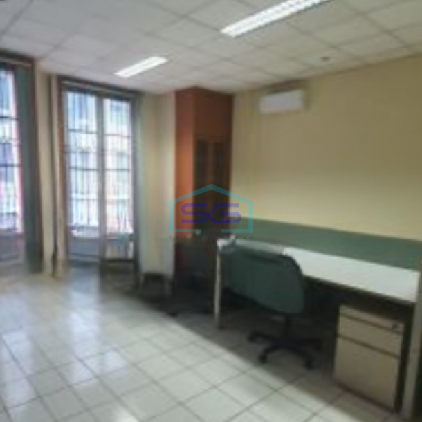 Disewakan Ruko Luas Bangunan  450 m² Lokasi di Pluit Jakarta Utara-1