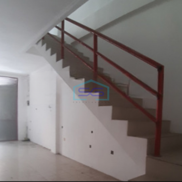 Disewakan Ruko di Jakarta Utara Luas Bangunan  250 m²-2