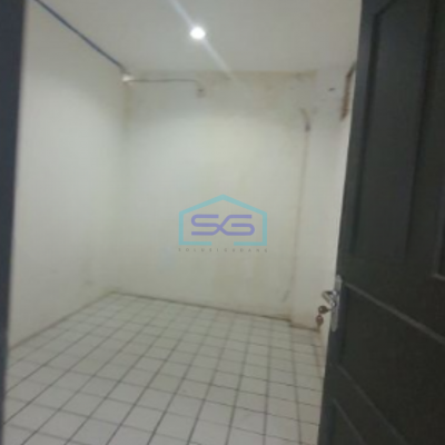 Disewakan Ruko Lokasi di Jakarta Utara Area Parkir Luas