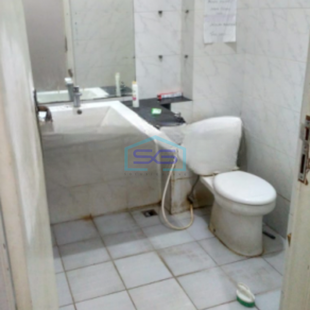 Disewakan Ruko Luas Bangunan  240 m² Lokasi di Pluit Jakarta Utara-2