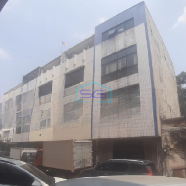 Dijual Ruko Luas Bangunan 300 m² di Gajah Mada Jakarta Pusat-3