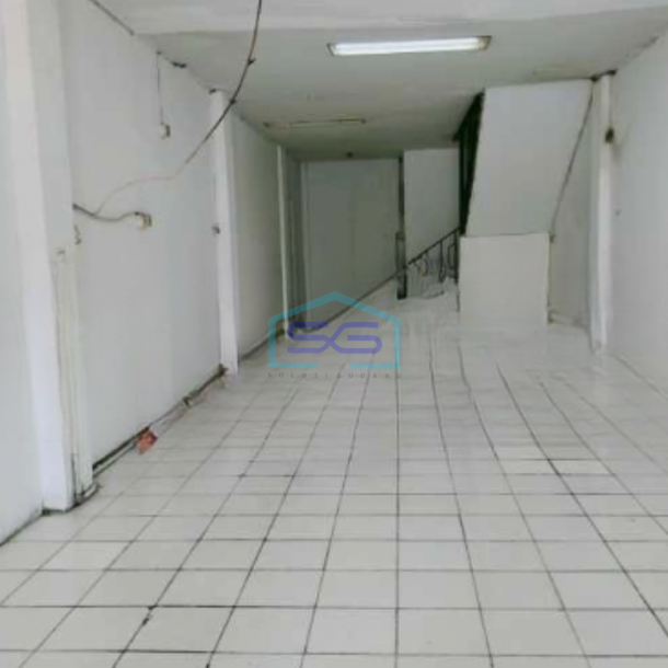 Dijual Ruko Luas Bangunan 630 m² 3 Lantai di Penjaringan Jakarta Utara-3