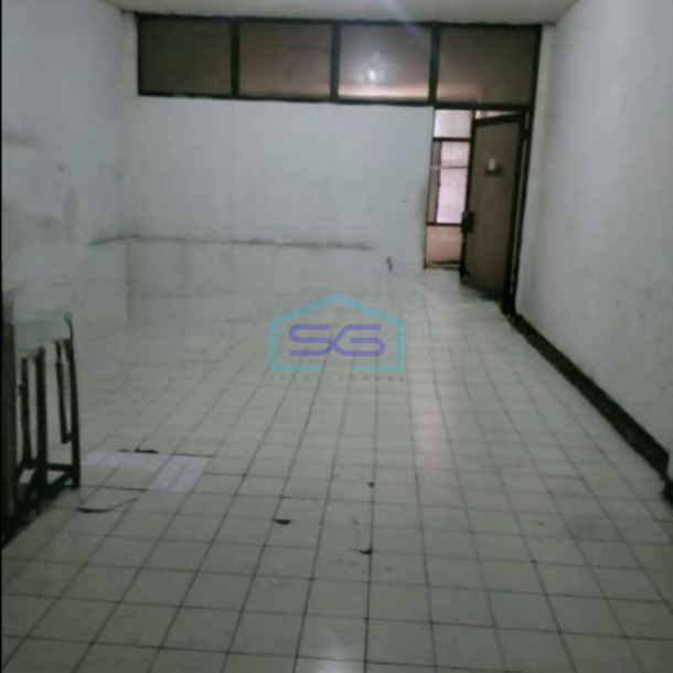 Dijual Ruko Luas Bangunan 630 m² 3 Lantai di Penjaringan Jakarta Utara-2