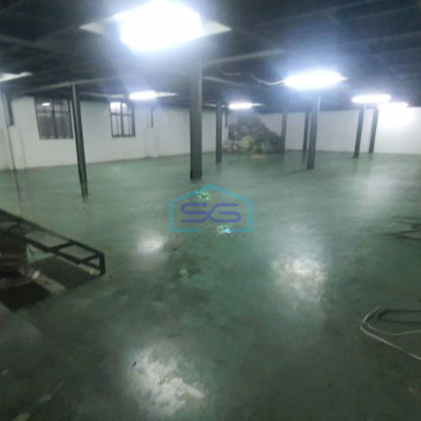 Dijual Gudang Ada Kantor Luas Bangunan  1500 m² di Cengkareng Jakarta Barat-2