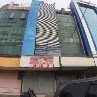 Disewa ruko komersial rapi di Bandengan Jakarta Utara