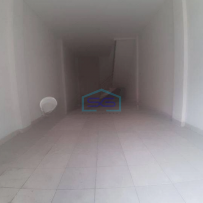 Disewa Ruko tepi jalan raya dalam di Tambora Jakarta Barat