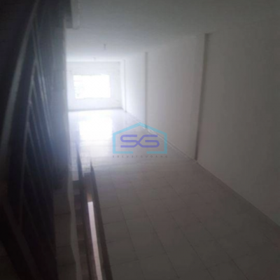 Disewa Ruko tepi jalan raya dalam di Tambora Jakarta Barat