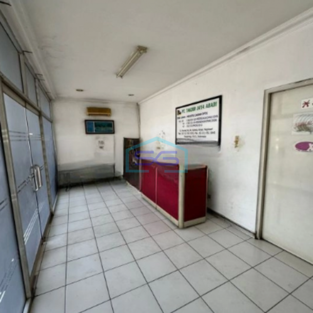 Dijual Gudang Ada Kantor Siap Pakai Luas Bangunan 1384 m² di Neglasari Tangerang-1
