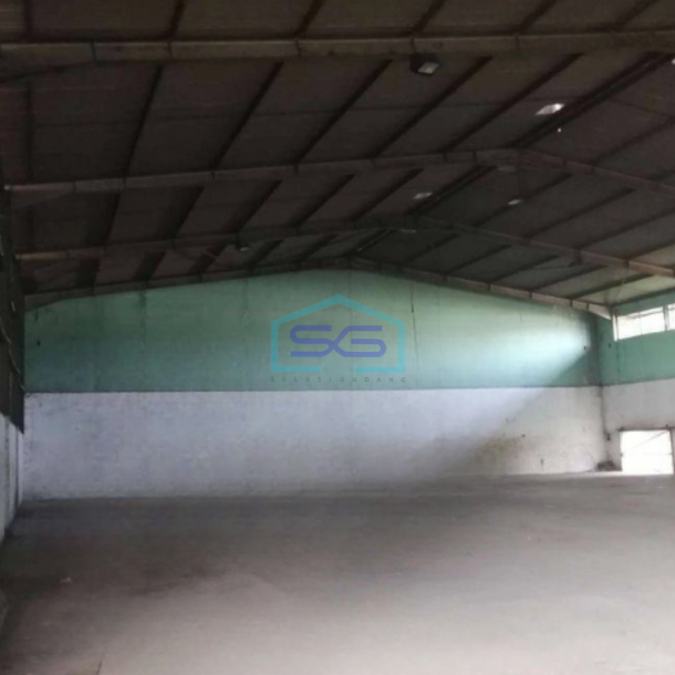 Disewakan Gudang Lokasi Strategis Dekat Tol di Cicendo Bandung Luas Tanah  225 m²-1