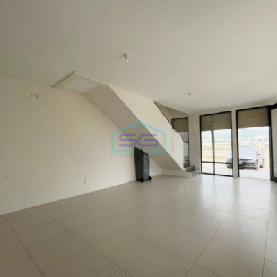 Disewakan Ruko di Kota Baru Parahyangan Bandung Luas Bangunan 164 m²